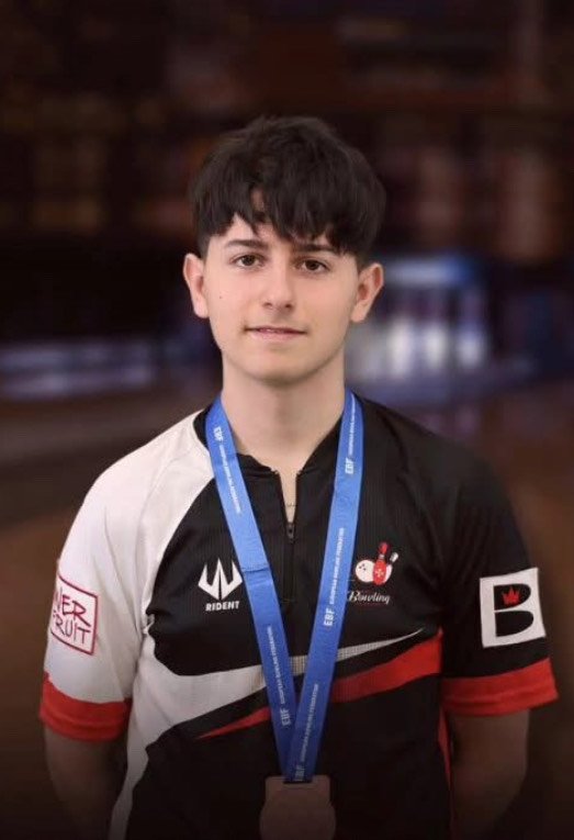 Bowling:  3rd medal for Maltese bowlers as Kayden Lagana’ wins bronze in the Masters at the European Youth Championships in Turkey.